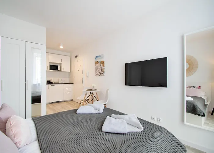 Rentplanet - Towarowa Apartment